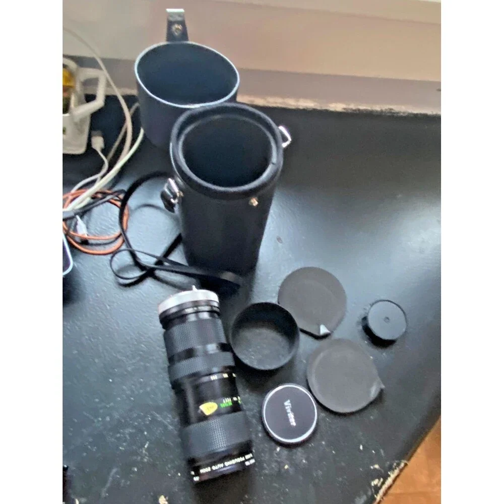 Vivitar 75-205mm f3.8 Telephoto Zoom Lens Canon FD Kiron Made w Hood Case